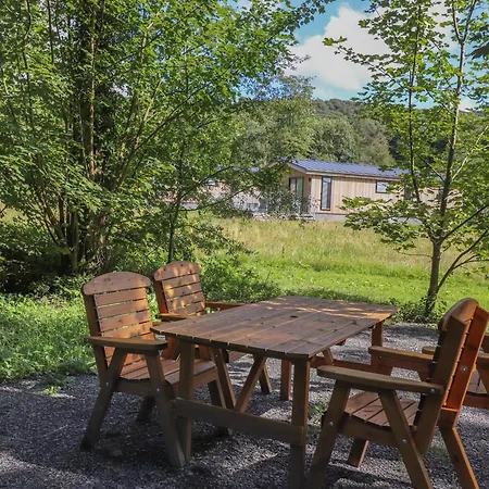 Ash Thwaite * ウルバーストン